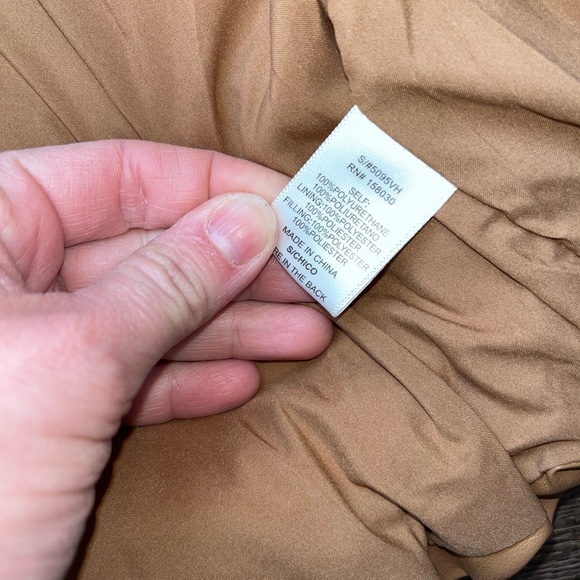 Love Tree women’s faux leather cropped puffer zip vest small camel/tan - Picture 3 of 6